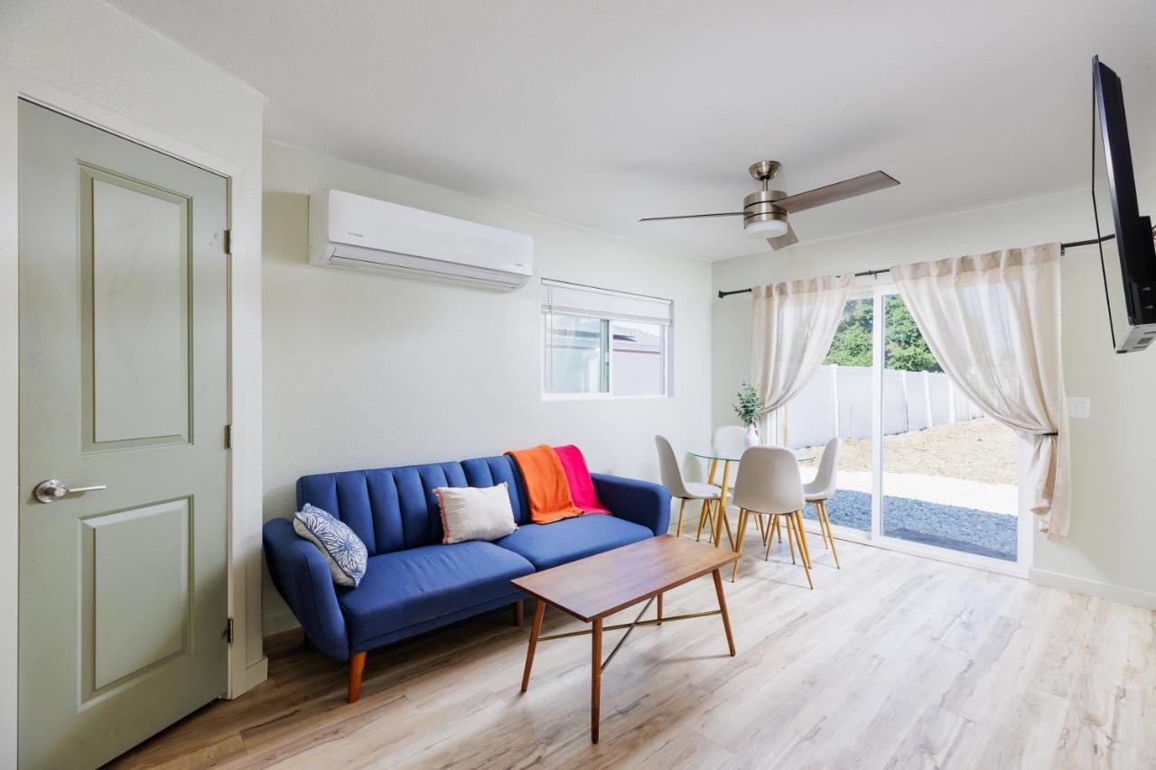 Cozy And Quiet Front House Villa Фонтана Екстериор снимка